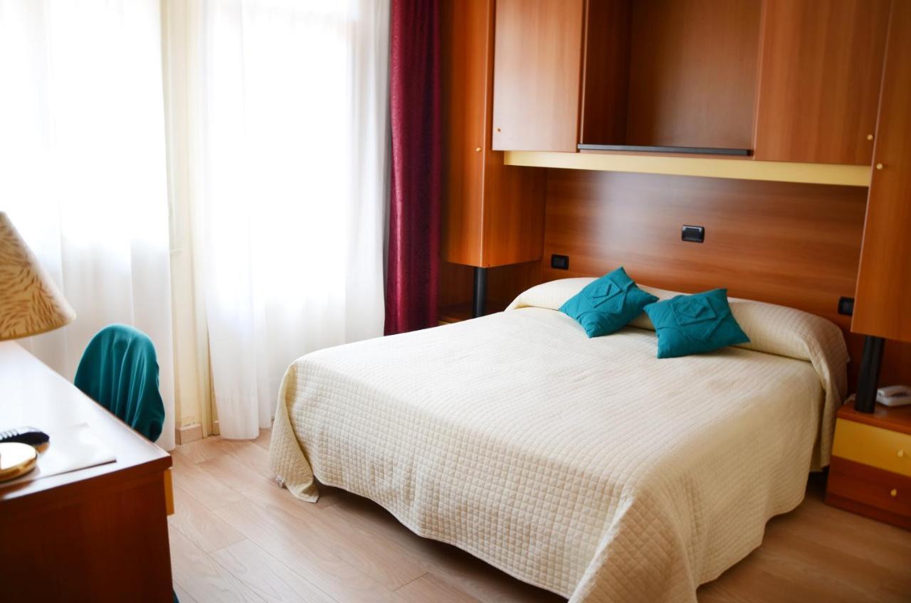Hotel Sole Sottomarina Habitación foto